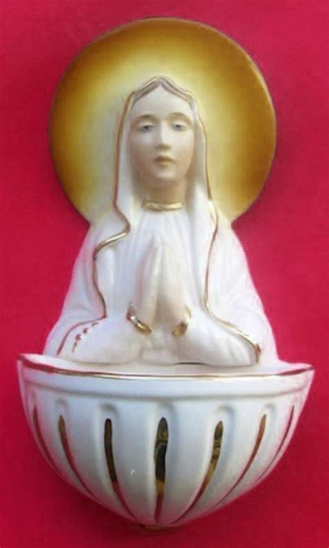 Praying Virgin Mary Holy Water Stoup Cm 15 5 9 In Glazed Ceramic Gold