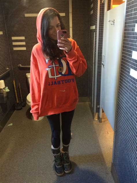 The Mirror Was To Good To Not Get Naked Scrolller