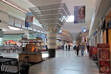 Boulevard Mall In Las Vegas Find Shopping Dining Films And Fun In