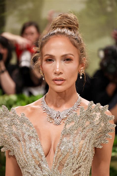 Jennifer Lopez Dazzles In A Schiaparelli Naked Dress At The Met Gala