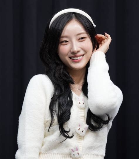 Pin by Σ on loona in Enjoy girl Gay girl My girl