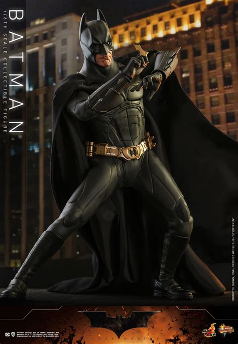 Batman Returns To As Hot Toys Debuts New Batman Begin Figure