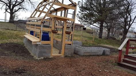 Passive Solar Greenhouse Build Comming Along Youtube