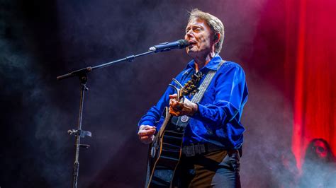 Hello Again The Neil Diamond Songbook Tickets Tours And Dates Atg