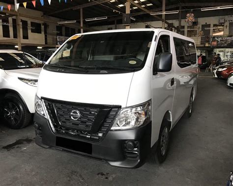 Nissan Urvan Nv350 12 Str 2018 Vs Hiace Commuter Starex 2016 2017