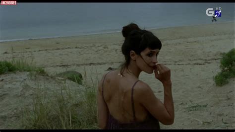 Naked Nerea Barros In The Wild Season