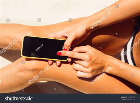 Smartphone Beach Bikini Royalty Free Images Stock Photos Pictures Shutterstock