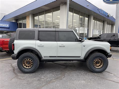 Fabtech Leveling Kit Anyone Install It Bronco G Ford