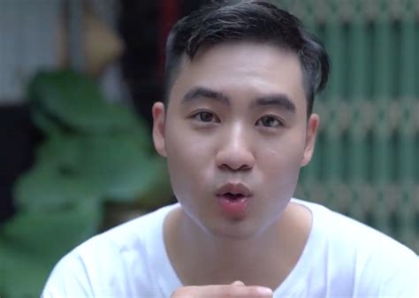 Ai là số 1 Hot boy bán xôi ngây ngô tiết lộ đáp án khi bị Thúy Ngân gài hàng