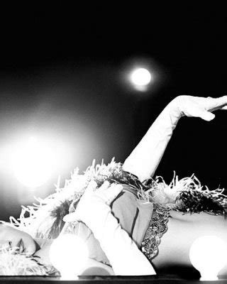 Pamela Anderson Posing Very Sexy In Some Photoshoot And Showing Her Big Tits And Porn Pictures