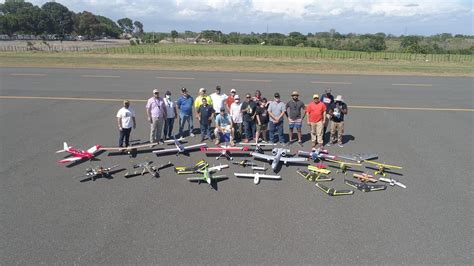 Hermanos Pina Ganan Competencia De Aviones A Radio Control El Nuevo