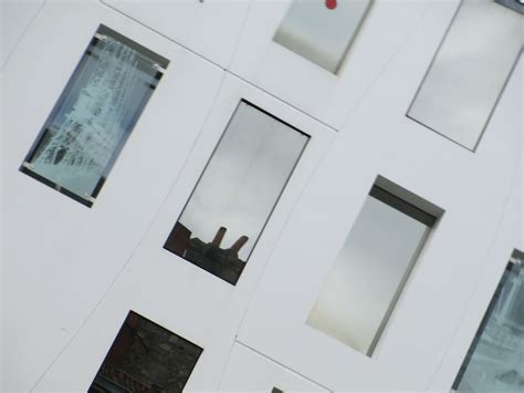 Détail, Hotel Seeko'o, de l'atelier King Kong. Quai de Bacalan