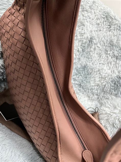 BOTTEGA VENETA Nude Intrecciato Nappa Woven Leather Shoulder Bag Luxury Bags Wallets On