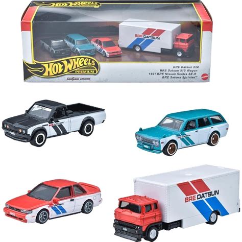 Pre Ord R Hot Wheels Premium Diorama Bre Datsun Ride Datsun Wagon Nissan Sentra Se R