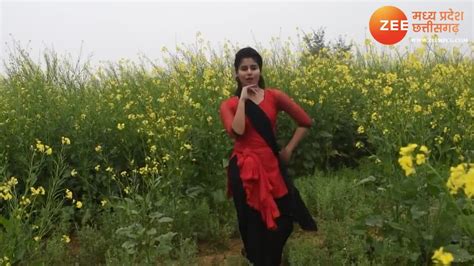 Viral Village Desi Girl Video Hot Viral Mustard Field Sarso Ke Khet Me Dance See Girl Gajban