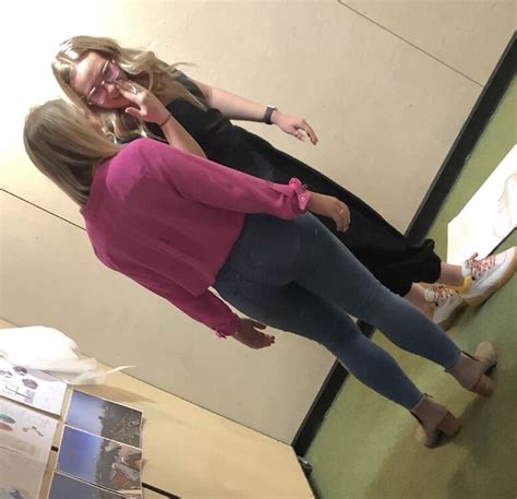 Cute Blonde In Tight Jeans Tight Jeans Forum