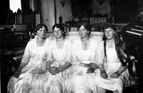 The Four Romanov Sisters Last Tsar Of Russia The Roma