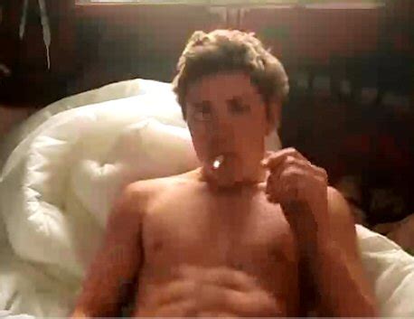 Hot Aussie Giy Smoking ThisVid