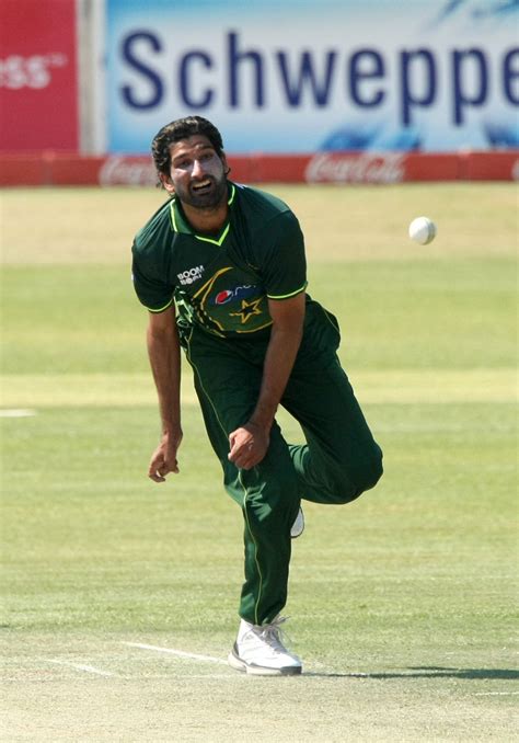 Pakistani Cricket Players Biography Wallpapers : Sohail Tanvir