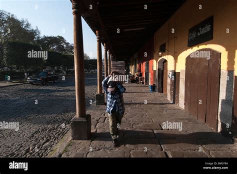 Parque Central Antigua Guatemala Stock Photo Alamy