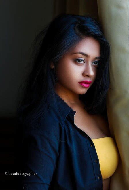 Indian Sexy Nude Xxx Fotos Indian Model Thick Ass Nude Photo Shoot Pics Porn Pic