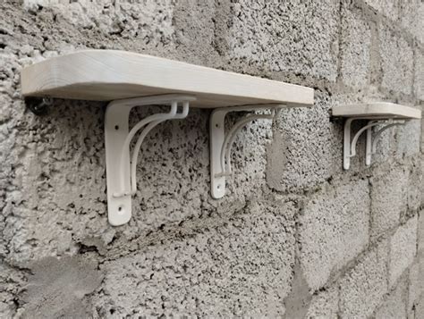 Полка настенная . Размер кронштейнов 9×11 см Размер полки 10×30 см ...