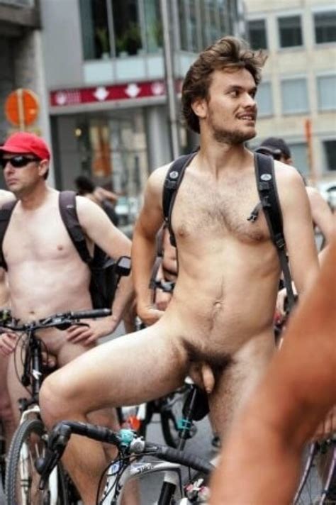 Public Naked Guys Gifs Pics Photo BoyFriendTV