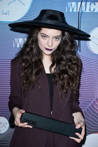 See How Lorde's Beauty Look Has Evolved | Teen Vogue