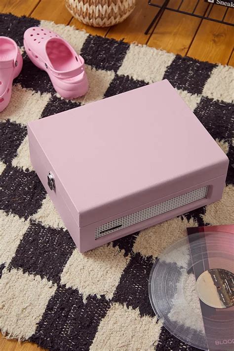 Crosley Voyager Pink Portable Bluetooth Audio Turntable Urban