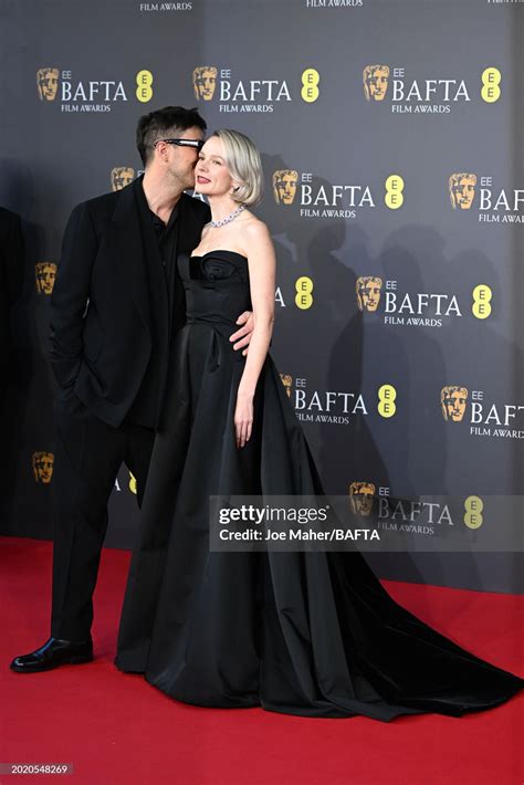 Carey Mulligan And Marcus Mumford Kissing