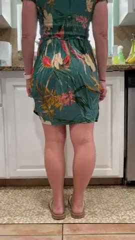 Making Breakfast And Shaking My Ass For Yall F 43 Scrolller