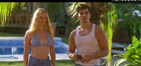 CFNM BARE ASS Video 125 ThisVid