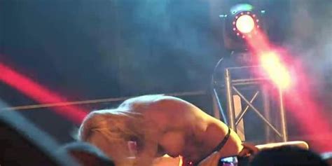 Busty Milf Lapdance On Stage Tnaflix