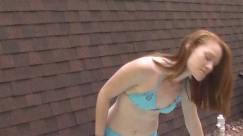 Jessica Helps Out Lost Guy By Sucking And Fucking Him In The Hot Tub Wmv Jessica Milf