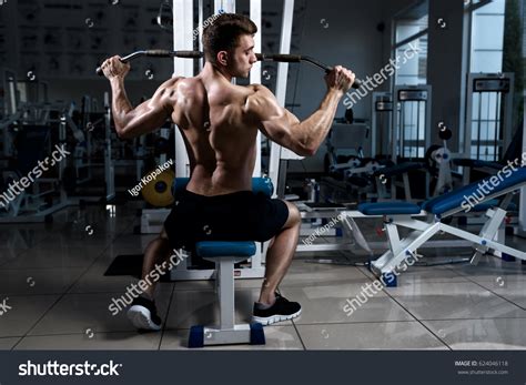 Fitness Man Naked Torso Trains On Stock Photo 624046118 Shutterstock