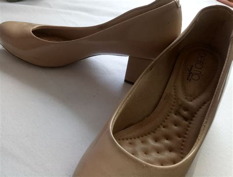 Sapatinho De Salto Pequeno Nude Beirario Sapato Feminino Beirario Usado Enjoei