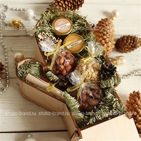 Ореховая варежка – купить корпоративный подарок по цене 2686 руб в ...