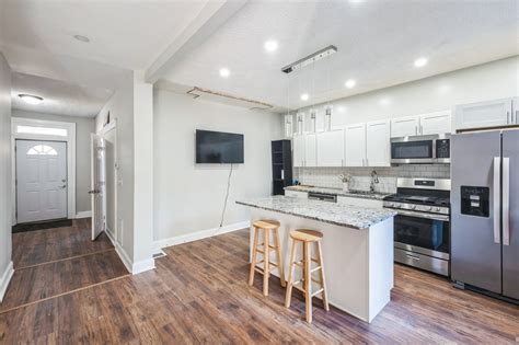 1340 sq. ft Furnished Apartment for Rent in Columbia Heights