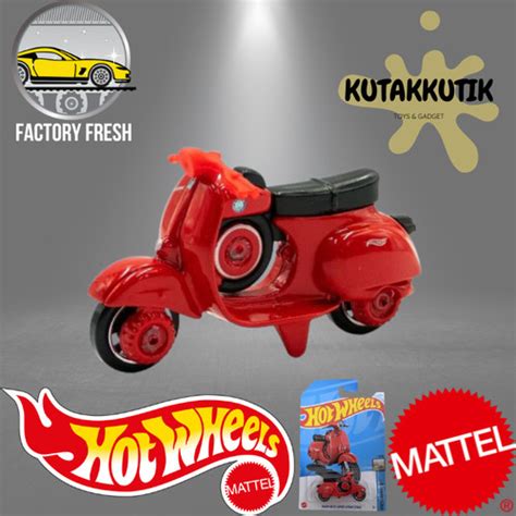 Jual Hot Wheels Motor Klasik Vespa 90 SS Super Sprint 1966 Merah Lot D 2024 Jakarta Timur