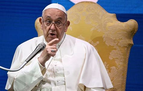 Nella Chiesa Di Papa Francesco Pi Che I Gay Il Problema Sono Le Donne Ogni Anno Lasciano L