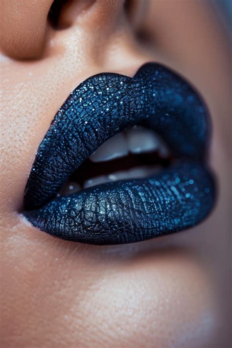 29 Daring Blue Lipstick Ideas