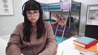 Destiny Mira Got Her Shaved Pussy Slammed In Spoon Porn Movies 3Movs