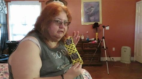 BBW Nurse Vicki Enjoys Eatting A Chocolate Vanilla Ice Cream Popsiscle Wmv Your BBW Nurse