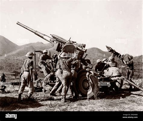 World War Ii Ww2 British Artillery Gun In Action Stock Photo Alamy