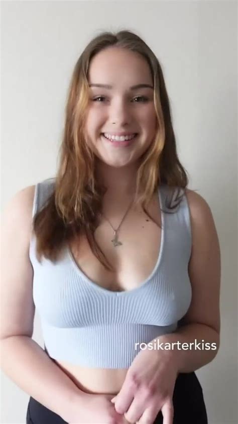 Latinas Can My Bouncy Boobs Make Your Day Porn HD Latinagif