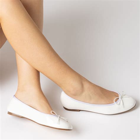 White Flat Shoes Artofit
