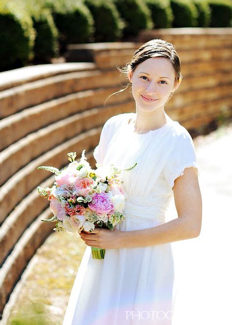 27 Wedding Dresses From Famous To Amish Ideas Wedding Dresses