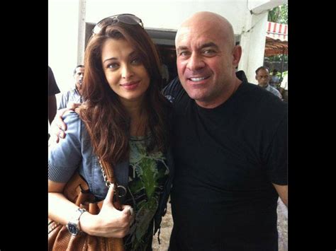 Too Damn Hot Aishwarya Rai Bachchan S Unseen On The Sets Pictures