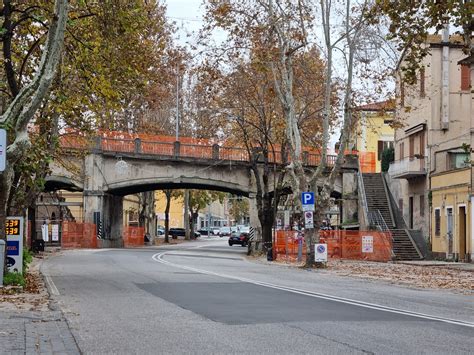 Cavalcavia Lavori Di Risanamento Balaustra Chiuso Per Due Giorni