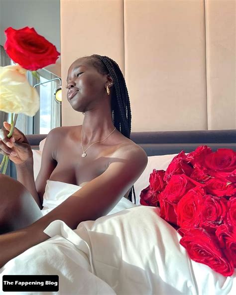 Adut Akech Bior Nude Sexy Collection Photos Video TheFappening